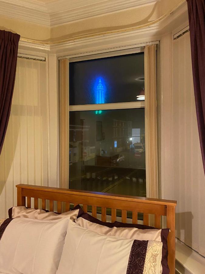 Hotel The Laurels à Blackpool Extérieur photo